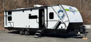 2024 33' Passport 282QB with 4 REAR BUNKS