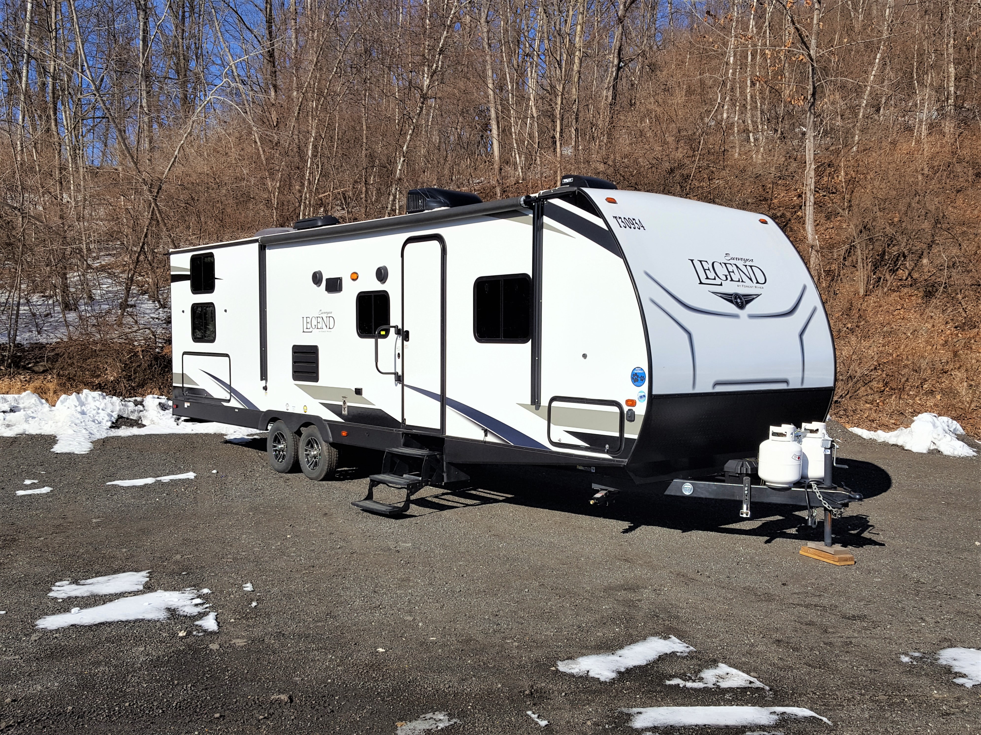 2020 SURVEYOR 295QBLE for Rental at 84 RV Rentals