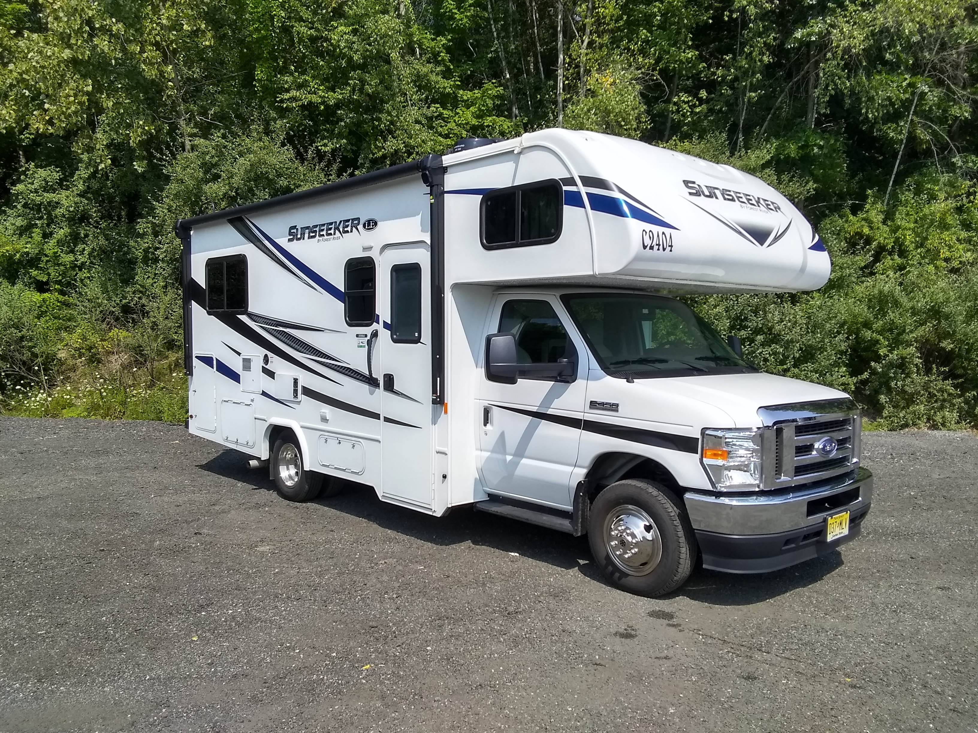 24' Class C Motorhome for Rental at 84 RV Rentals