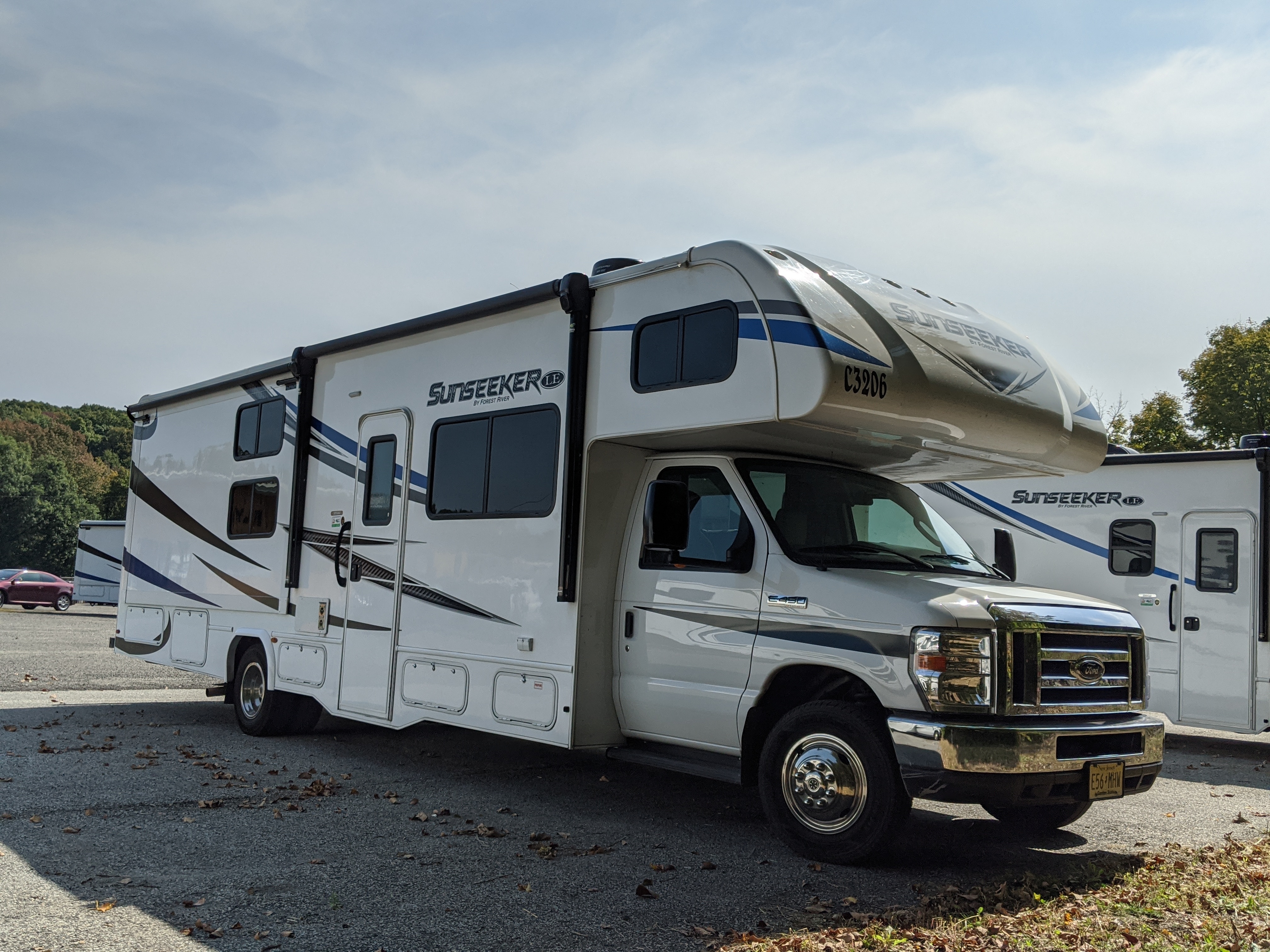 2021 32' Sunseeker 3250 for Rental at 84 RV Rentals