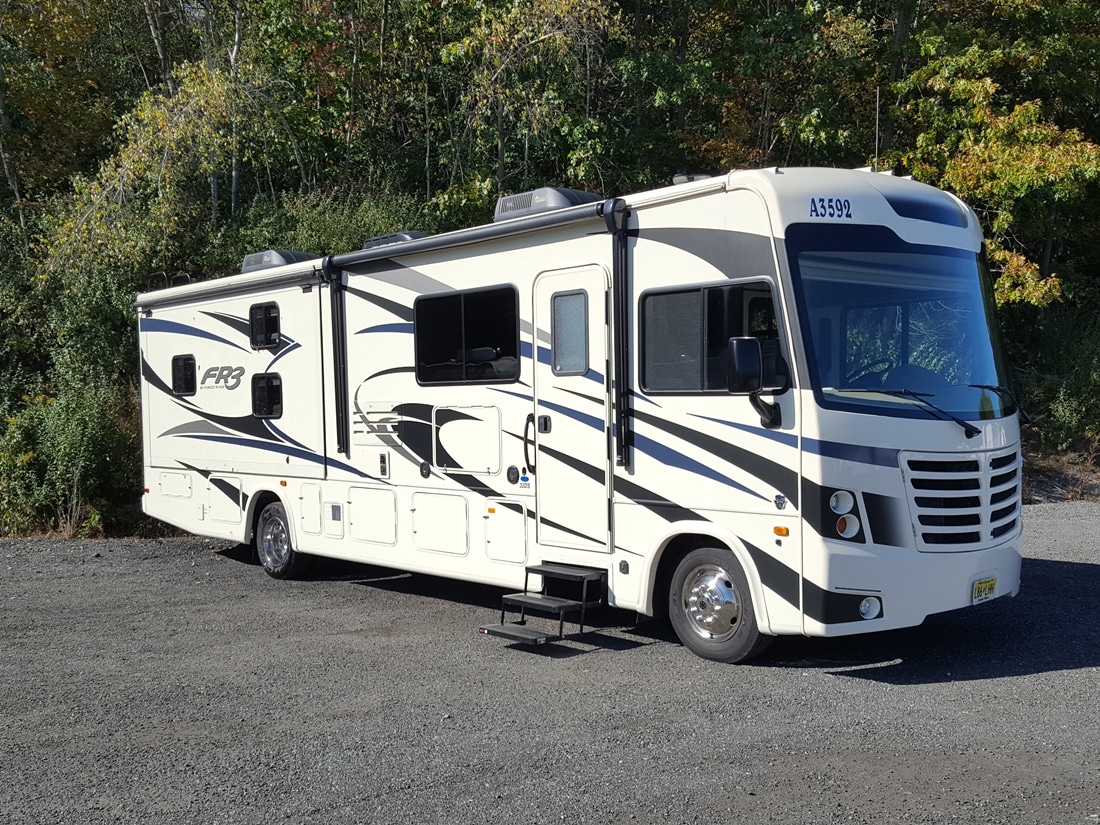 35′ Class A Motorhome for Rental at 84 RV Rentals