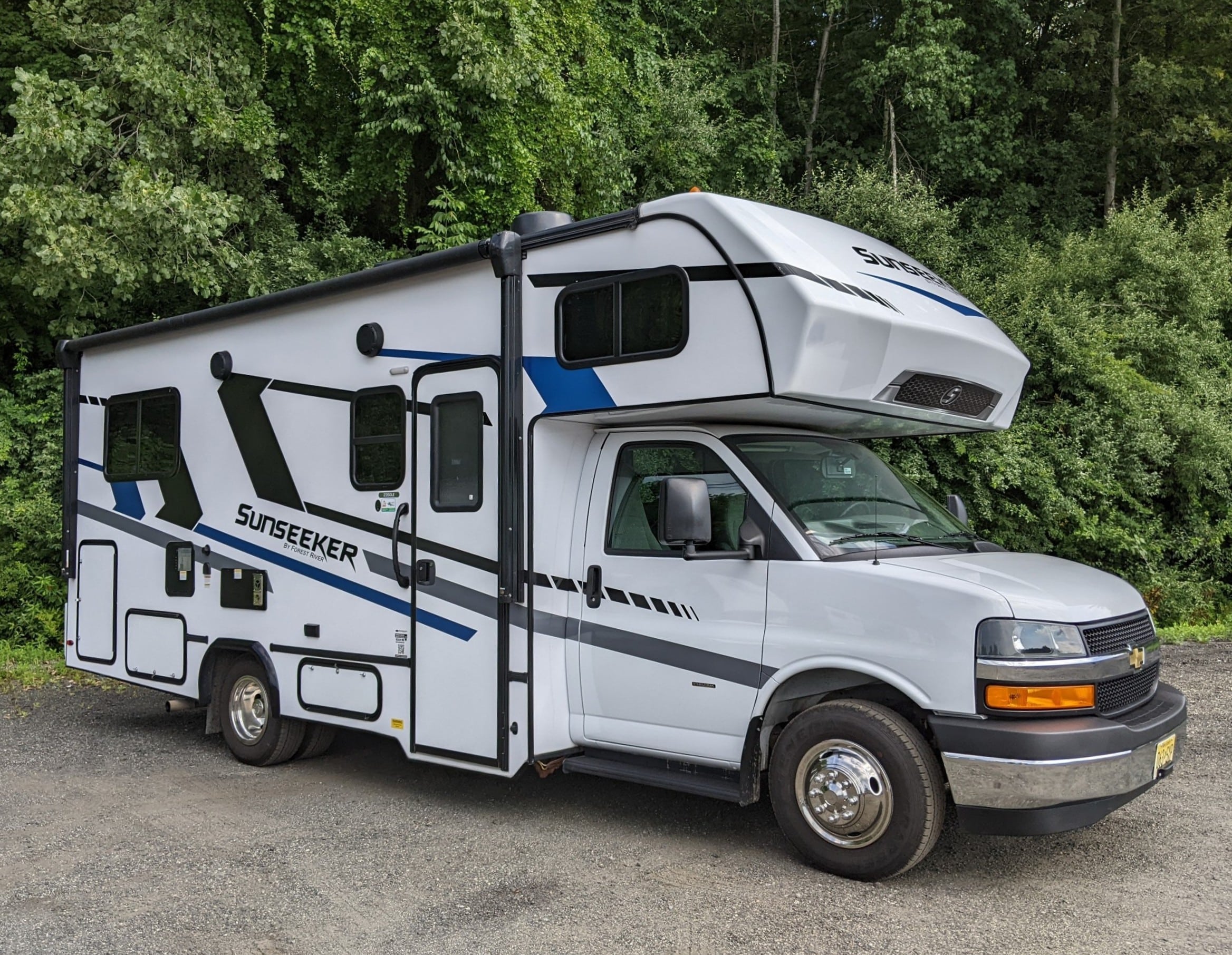 2025 FOREST RIVER SUNSEEKER 2350SLE for Rental at 84 RV Rentals