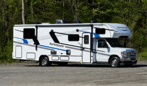 2025 FOREST RIVER 29' SUNSEEKER 2850SLE