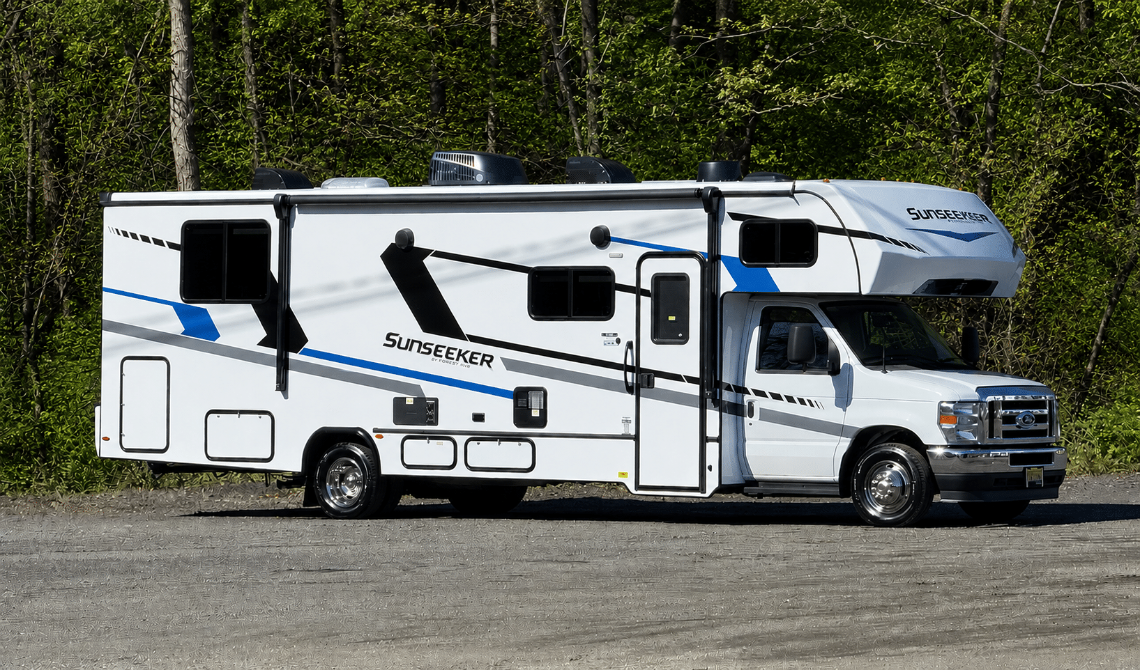 2025 FOREST RIVER 29' SUNSEEKER 2850SLE for Rental at 84 RV Rentals