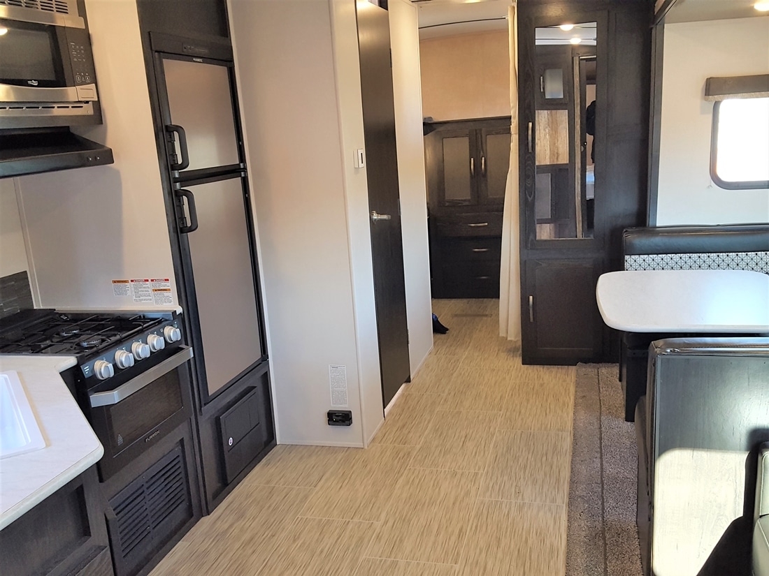 30′ Quad Bunk w/ Slide Travel Trailer | For Rental