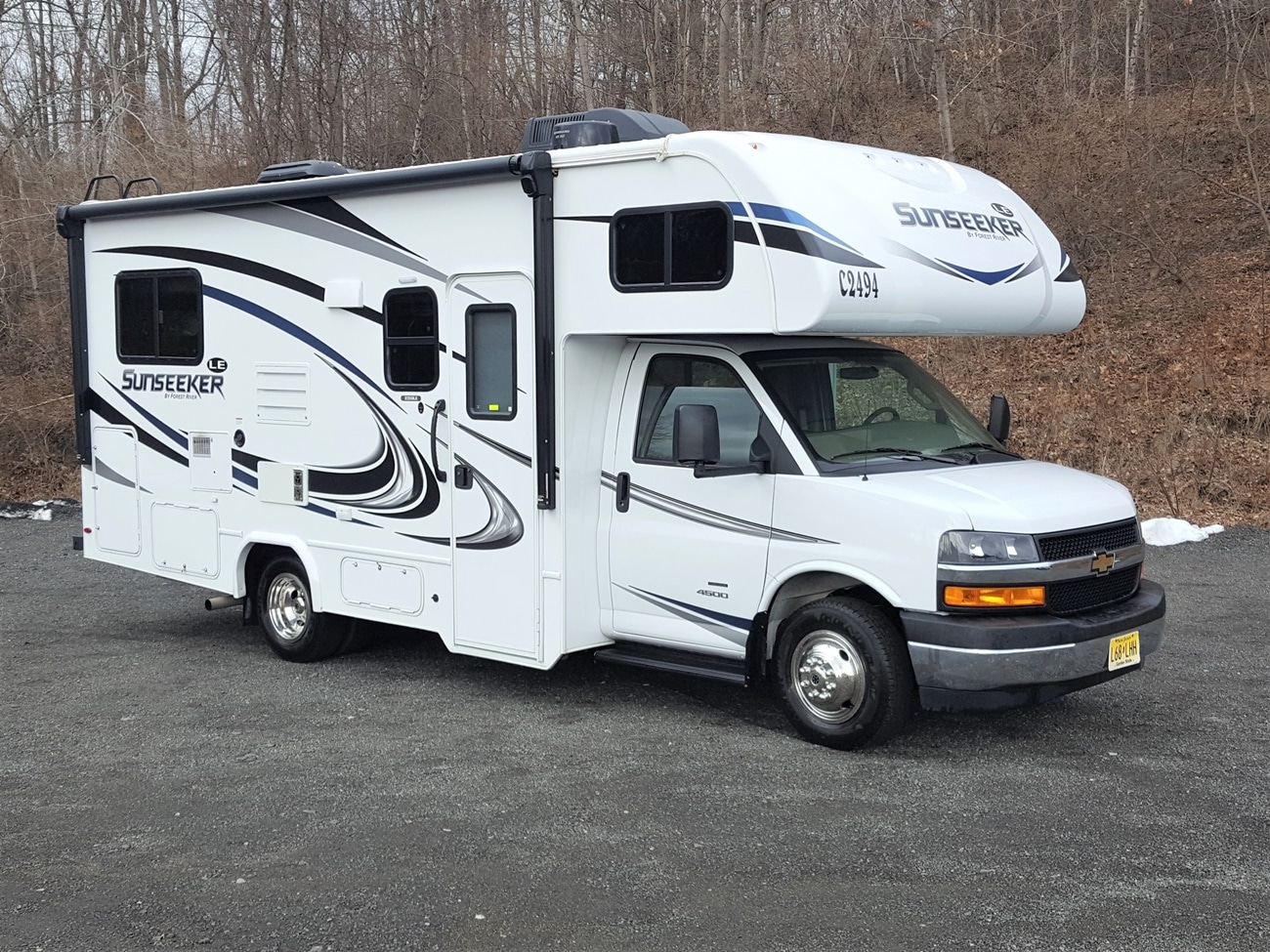 24' Class C Motorhome for Rental at 84 RV Rentals