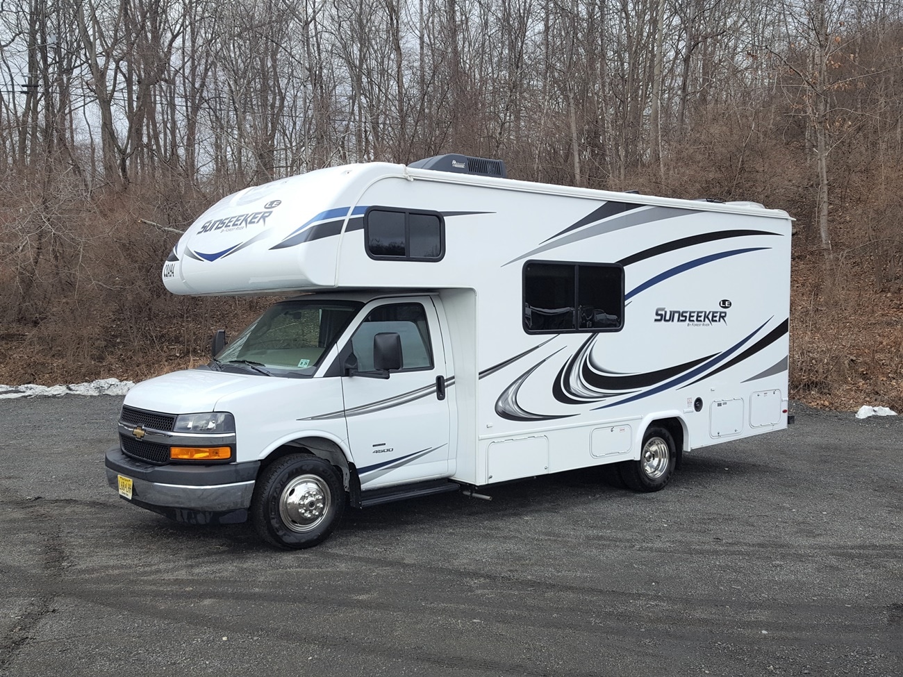 24' Class C Motorhome For Rental