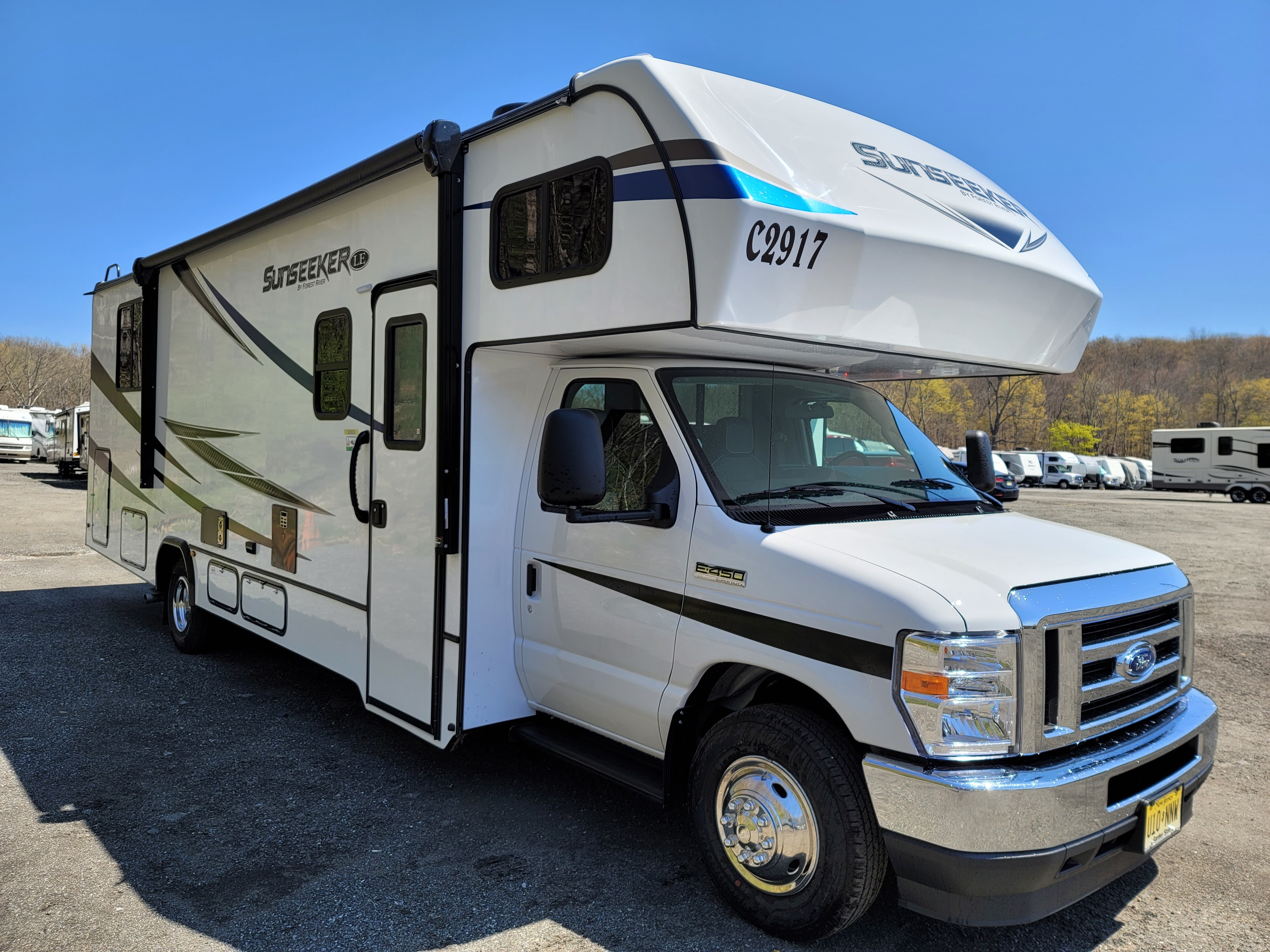 29′ Class C Motorhome for Rental at 84 RV Rentals